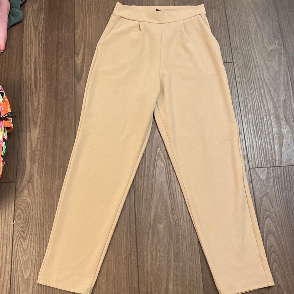 SHEIN. Tan high-waisted slacks. Size M.